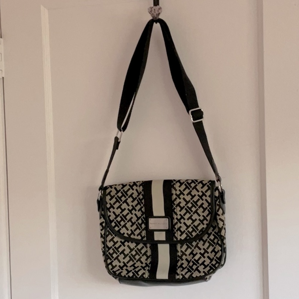 Tommy Hilfiger Shoulder Purse